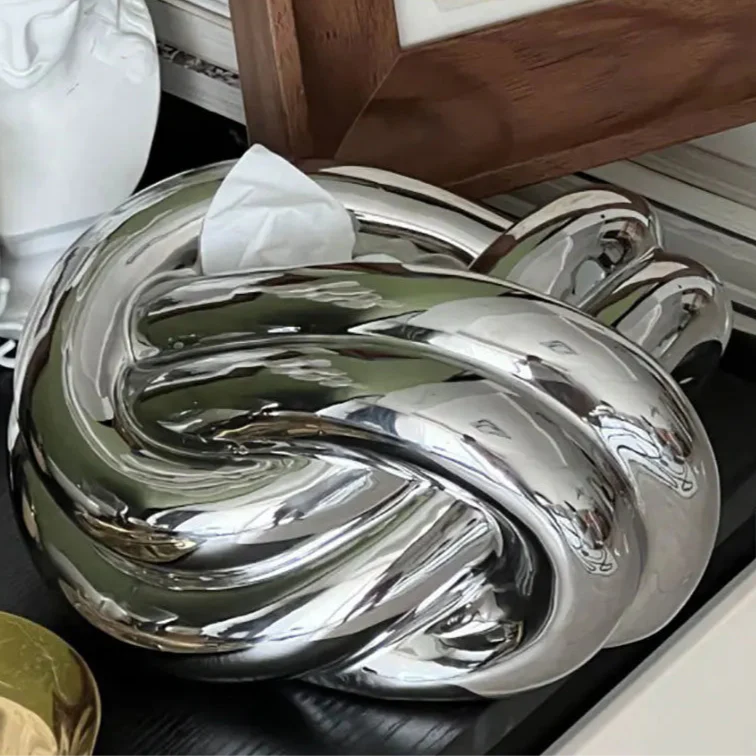 Twist Tissue Holder